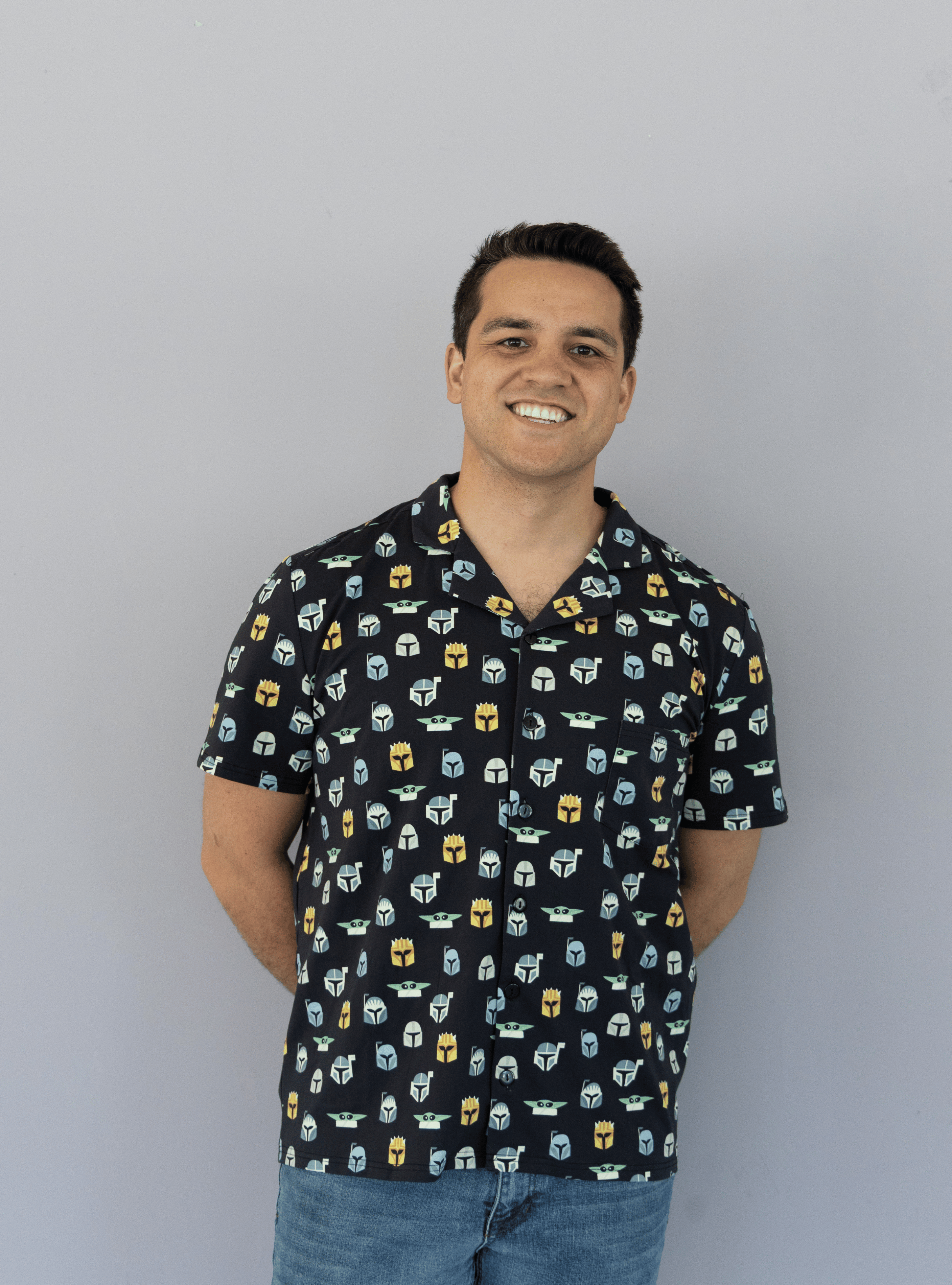 PREORDER -Star Wars Mandalorian Button-Down Men’s Tee