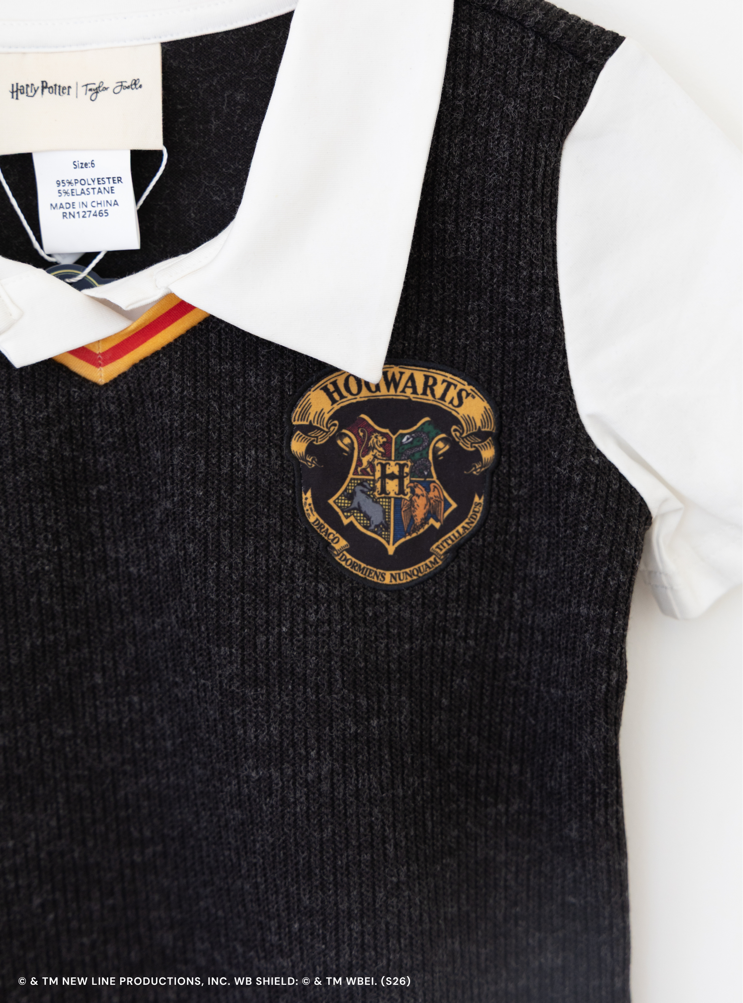 PREORDER- Harry Potter Gryffindor Tee and Cloak Set