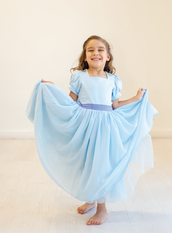 Made of cotton and tulle, this dress is sure to take your little one's imagination to the next level, all the while being comfortable!