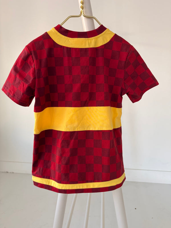 PRELOVED Gryffindor™ Quidditch Shirt (NO CAPE) - SIZE 5