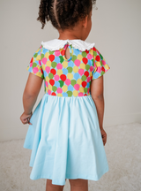 The cotton top features a balloon design and has the cutest collar!!